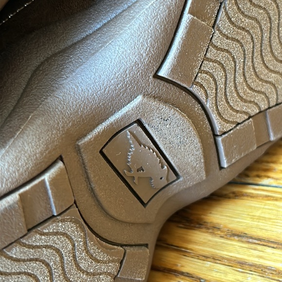 Rocket Dog brown lace up hiking style boots. Size 6. Excellent condition. - Picture 9 of 12